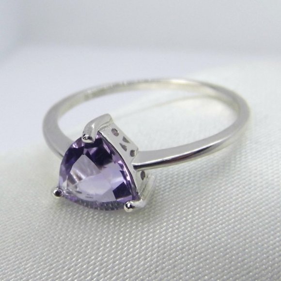 1.20 ct Trillion AMETHYST Solitaire Silver Ring 8 - Picture 11 of 11